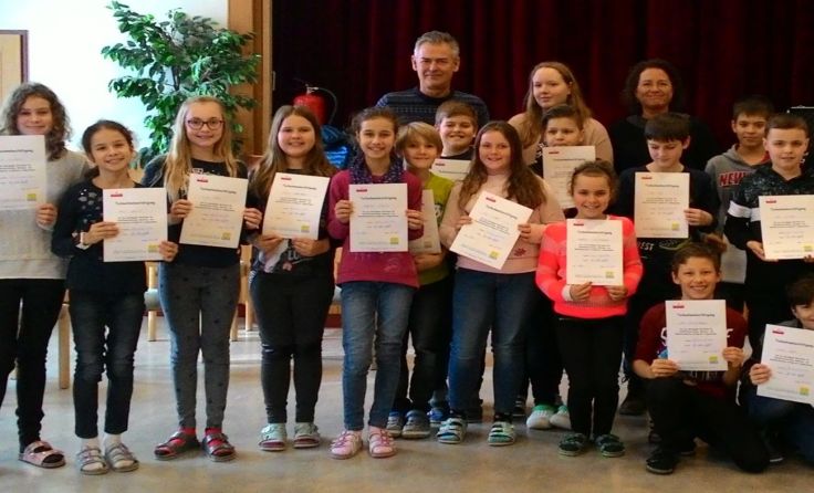 Die 1a-Klasse nach erfolgreicher Teilnahme am Workshop