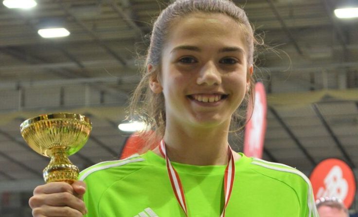 1. Platz beim Junior-Marathon für Celine Naimer!