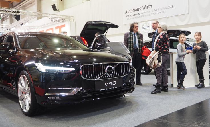 Im Mittelpunkt des Interesses standen der neue Edelkombi V90…