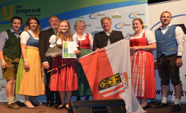 Bundessiegerin Christina Endmayer aus der Landjugend St. Marienkirchen Foto: Landjugend