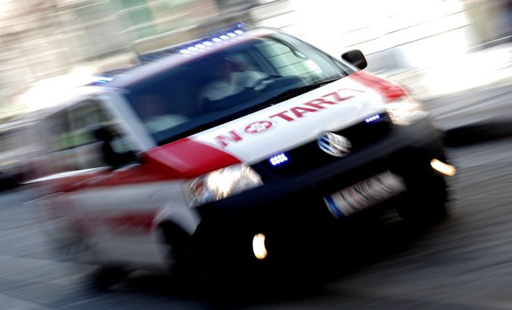 Der Fahrer verstarb noch an der Unfallstelle. Symbolbild: Weihbold