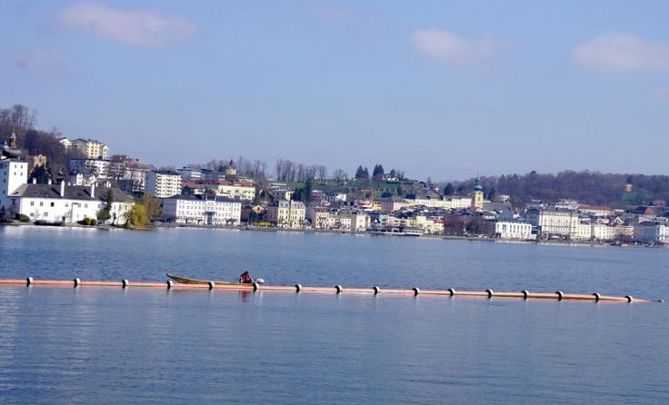 Der Kanal wurde mit Wasser befüllt und abgesenkt. Foto: Peter Sommer/Fotopress