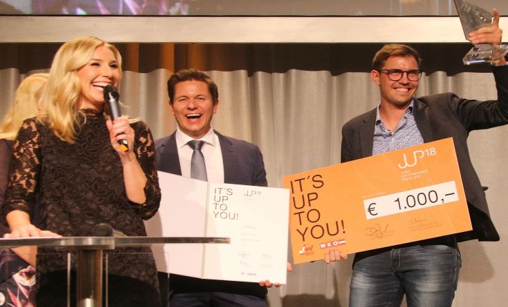 Daniel Huemer freute sich über Platz 3 in der Kategorie Platzhirsche. Foto: Cityfoto