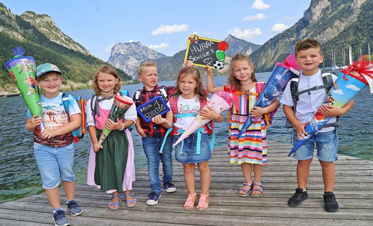 Vorfreude auf die Schule bei diesen Ebenseer Taferlklasslern Foto: Hörmandinger