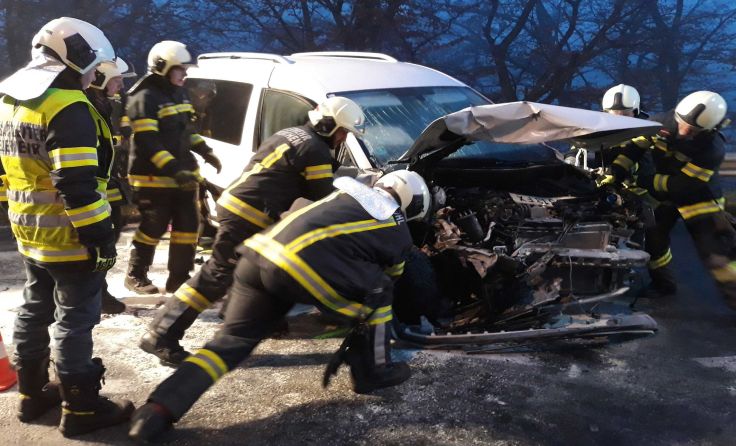 Fotos: Feuerwehr Laakirchen