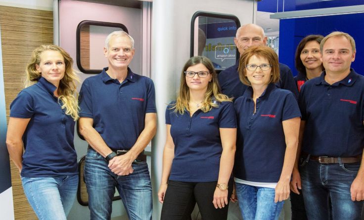 Leopold Tremmel, AMS Leiter Gmunden und sein Team der Lehrlingsmesse Foto: AMS Gmunden