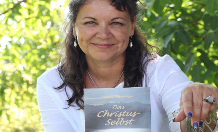 Tamara Gillesberger und ihr neues Buch Foto: Gillesberger