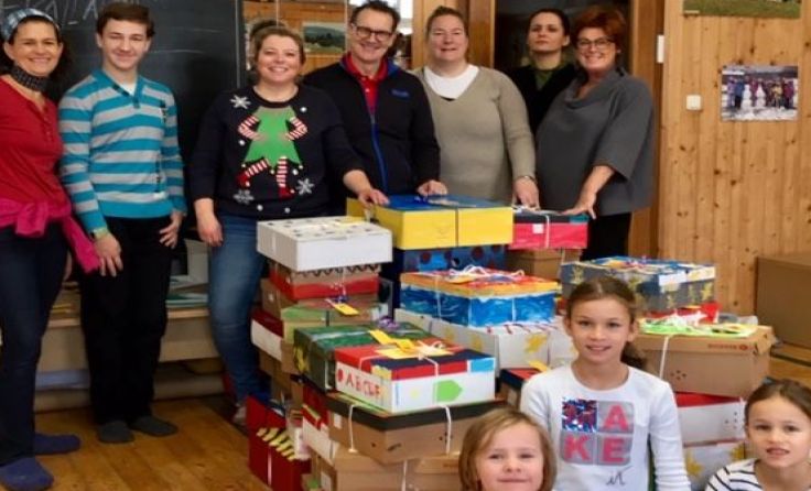 Die „Weihnachtselfen“ der Initiative "Gmunden hilft Gmunden" Foto: Philippa Löberbauer