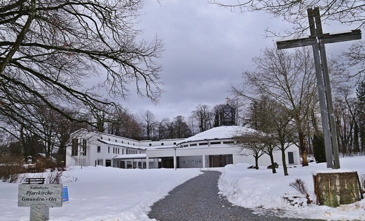 Die Kirche Ort könnte bald zur Gmundner Stadtpfarre gehören. Foto: Hörmandinger