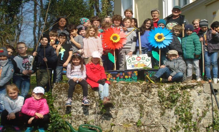 Die Schüler der Brahmsschule brachten ihren Schulgarten in Schuss. Foto: Brahmsschule