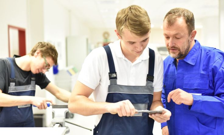 Die Auswahl an möglichen Berufen ist groß. Foto: industryviews/shutterstock.com