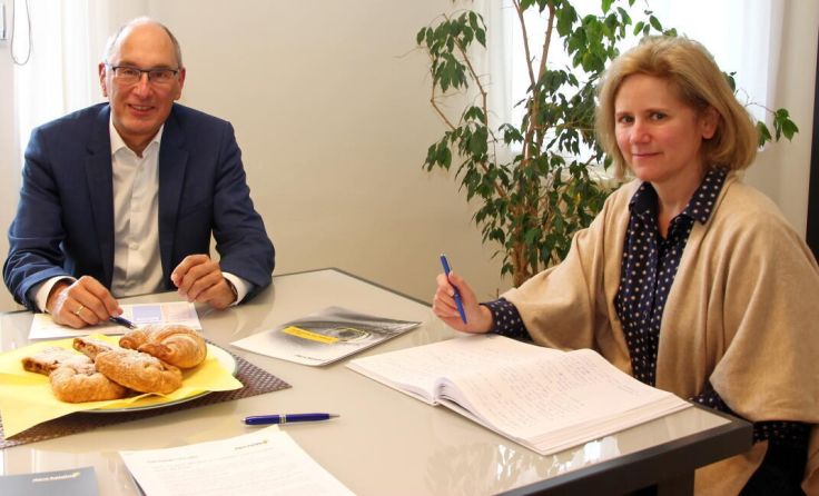 Karl Neumann im Gespräch mit Tips-Redakteurin Daniela Tóth (Foto: Stern-Gruppe)