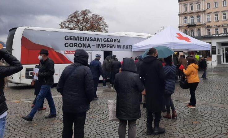 Der Impfbus kommt nach Laakirchen und Ebensee (Foto: Tóth)