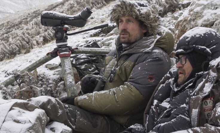 Warten auf den Schneeleoparden (Foto: PaprikaFilms / Kobalann Productions)