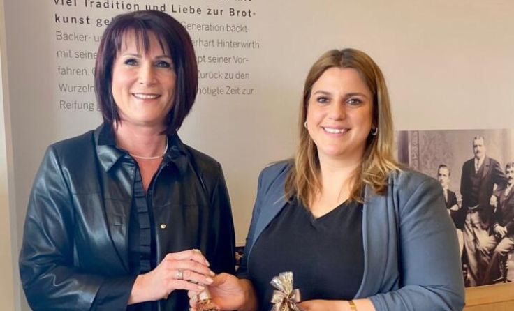 2. LT-Präs. Sabine Binder, re. Bezirksobfrau der freiheitlichen Frauen Maja Markovic (Foto: FPÖ)
