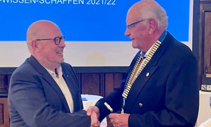 Markus Kreuzwieser folgt auf Helmut Sitter. (Foto: Rotary Club Gmunden)