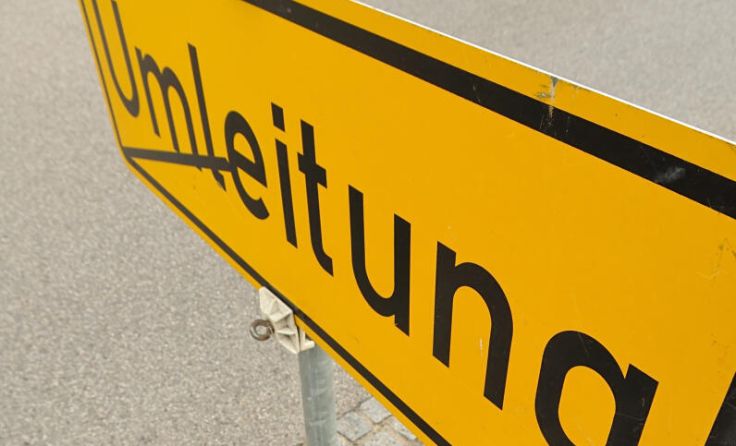 Der Verkehr soll über die Umfahrung fließen. (Foto: stock.adobe.com / M. Hieber)