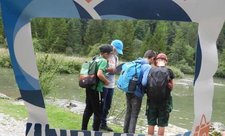 Erlebnisreiches Forschen mit der KinderUni (Foto: Fotocredit KinderUni OÖ 2023)