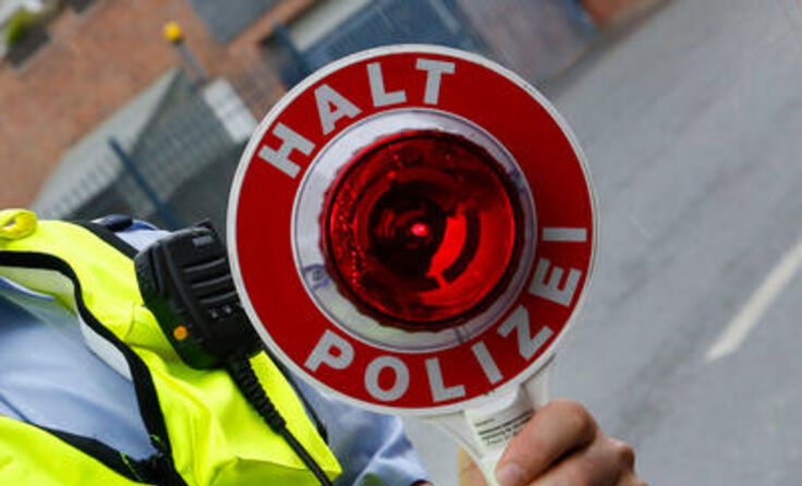 In St. Pölten sind falsche Zivilbeamte unterwegs. *Symbolfoto: Tim Reckmann / pixelio.de