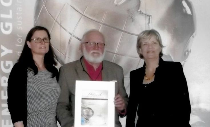 Johann Mangold (Mitte) beim Energy Globe Award. 