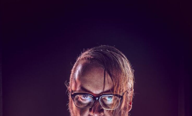 Gregor Seberg treibt als Herr Mayer sein Unwesen. **Foto: Jan Frankl