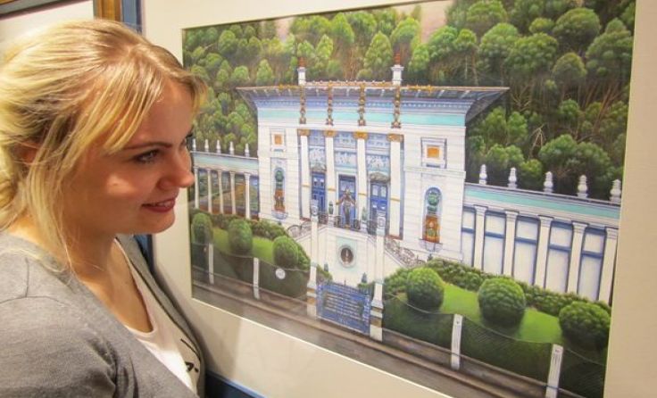 Josefine mit Goldammers „Wagner Villa-Fuchs“ Foto: Galerie Anzbach