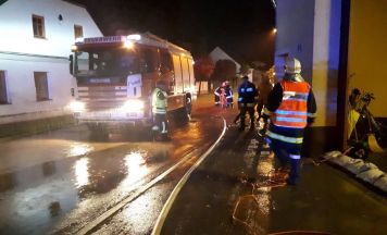 Schwere Unwetter in den Bezirken Tulln und St. Pölten: hunderte Keller unter Wasser