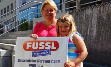 Leseraktion: Engerl überraschte Oma und Enkelin bei Einkaufstag