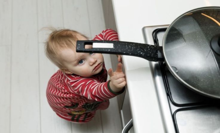 Schnell kann es im Alltag zu einer Notfall-Situation kommen. Foto: ronstik/Shutterstock.com