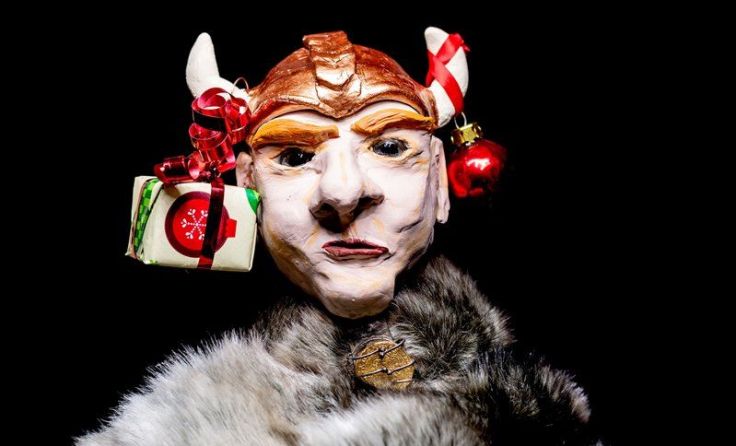 Im MozArt erzählen sechs Wikinger über das allererste Jul. Foto: Gernot Ebenlechner