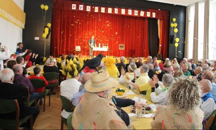Auf die Besucher des Pfarrfaschings wartet ein buntes Programm. Foto: Friedrich Heigl