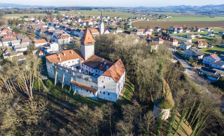 Schloss Ulmerfeld (Foto: Ing. Wolfgang Ruthner/Stadtgemeinde Amstetten)