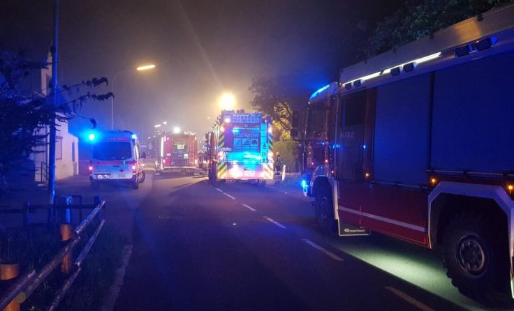 Feuerwehr-Großeinsatz bei Kellerbrand in Lokal (Foto: Bfkdo Amstetten)