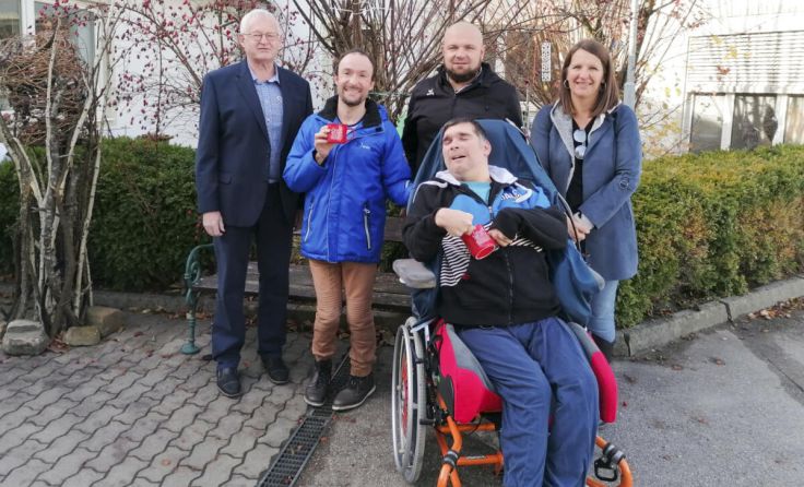 Die Lebenshilfe ehrte zahlreiche Klienten und Mitarbeiter. (Foto: Lebenshilfe/zVg Deinhofer)