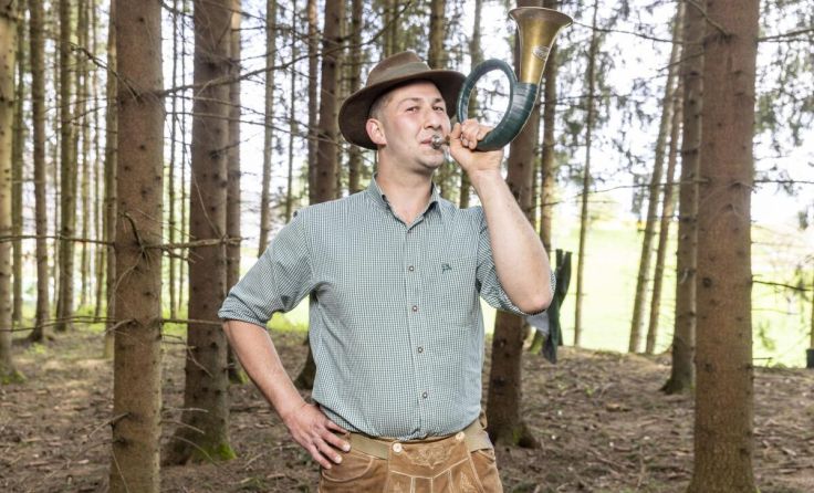 Florian ist begeisterter Jagdhornbläser. (Foto: Ernst Kainerstorfer)