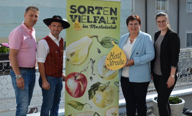 (V. l.) Andreas Ennser, Leo Reikersdorfer, Michaela Hinterholzer und Maria Ettlinger (Foto: mai)
