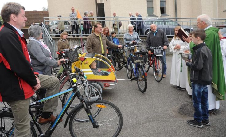 "Wir radeln in die Kirche" in der Pfarre Amstetten Herz Jesu. (Foto: Wolfgang Zarl)