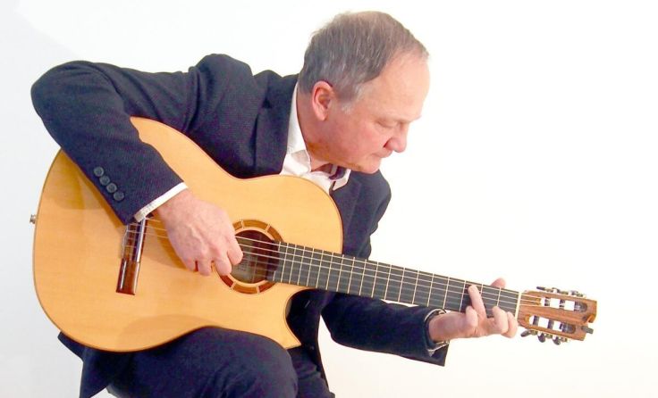 Gitarrist Alfred Koch lädt zum Konzert (Foto: Privat)
