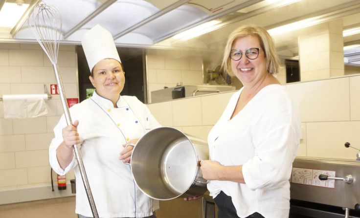 Monika Prammer und Claudia Weinbrenner (r.) (Foto: LK Amstetten)