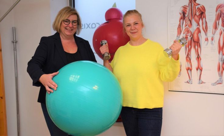 Claudia Weinbrenner und Birgit Huber (r.) (Foto: Stadtgemeinde Amstetten)
