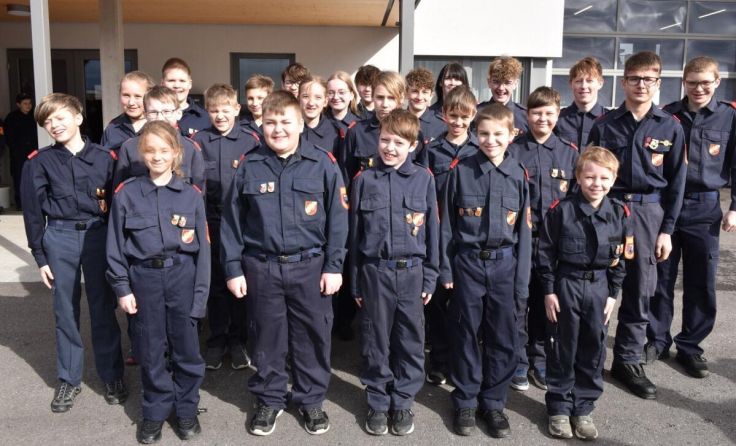 Die Feuerwehrjugend Euratsfeld (Foto: Wolfgang Zarl)