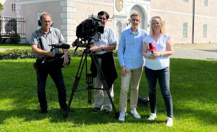 Der Mostviertler Marvin Lorenz (2. v. r.) mit dem Team des ORF (Foto: Privat)