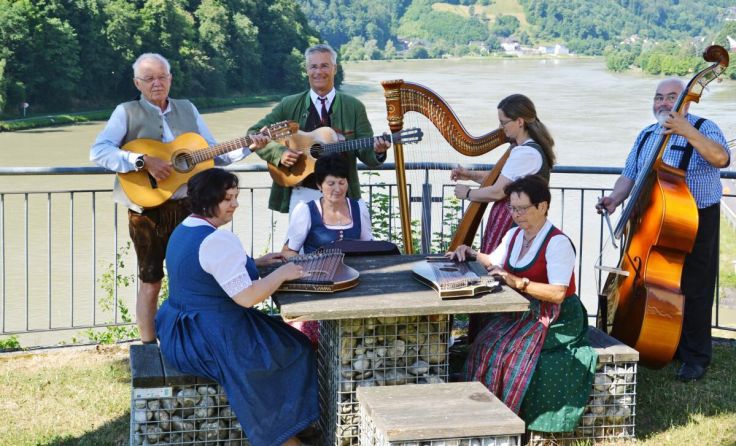 Die Greiner Stubenmusi wird für adventliche Stimmung sorgen. (Foto: Greiner Stubenmusi)