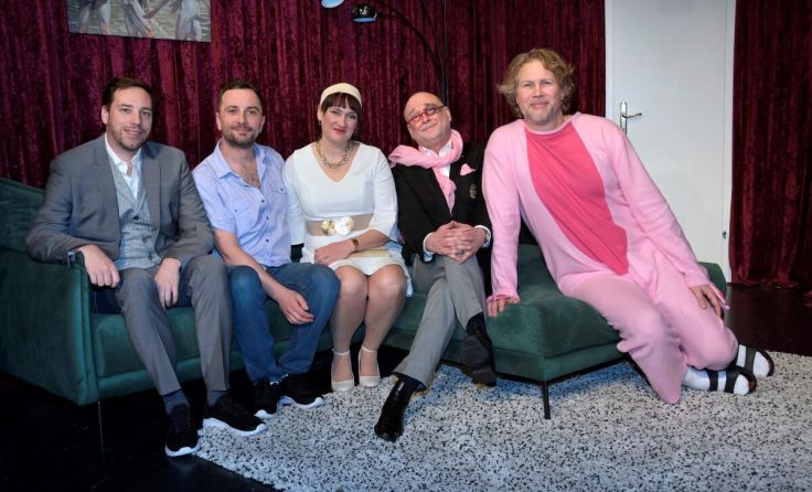 Zusatzvorstellungen für "Meine rosarote Hochzeit" im Haager Theaterkeller (Foto: Peter Kainrath)
