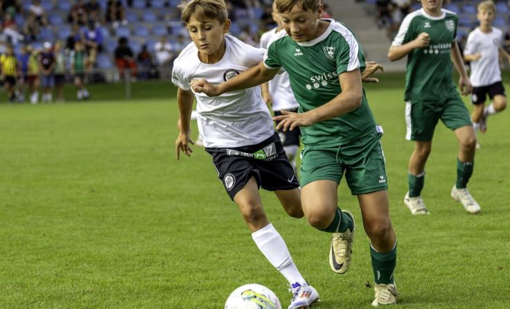 Die Nachwuchs-Kicker zeigten beim Varta Cup 2024 in Stadt Haag vollen Einsatz. (Foto: VARTA/Luc)
