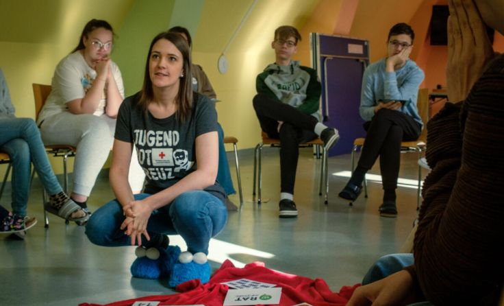 Das OÖ. Rote Kreuz lehrt niederschwellige Hilfsmaßnahmen. (Foto: ÖJRK)
