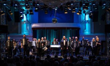 Upper Austrian Accordion Orchestra gibt Konzert in Puchenau