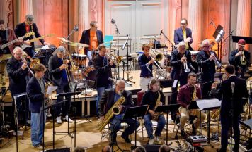 Vibravenös Jazz Orchestra spielt in Feldkirchen
