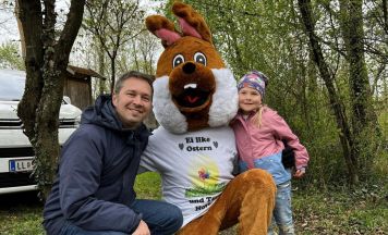Große Ostereiersuche im Erholungswald Langholzfeld in Pasching