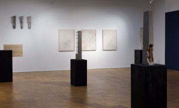 Ausstellung Imperfekt: Die Schönheit des Fehlerhaften in der Galerie MAERZ in Linz